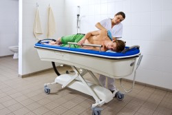 Wózek transportowo-kąpielowy - Handi-Move Podnośnik pacjenta
