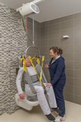 Podnośnik sufitowy - do użytku samodzielnego ; Kamizelka do higieny z podparciem głowy ; Wieszak standardowy - Handi-Move Podnośnik pacjenta